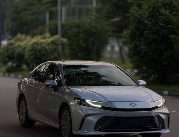 TOYOTA CAMRY 2025 FOR SALE