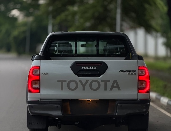 2025 Toyota Hilux SR5 Adventure – Tough, Stylish & Reliable