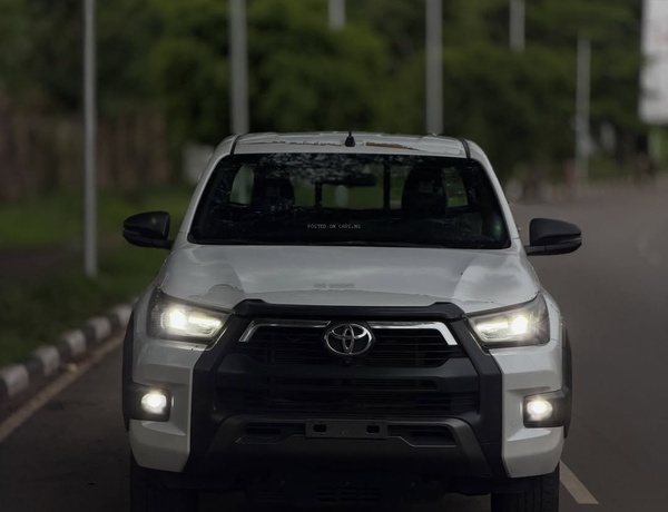 2025 Toyota Hilux SR5 Adventure – Tough, Stylish & Reliable