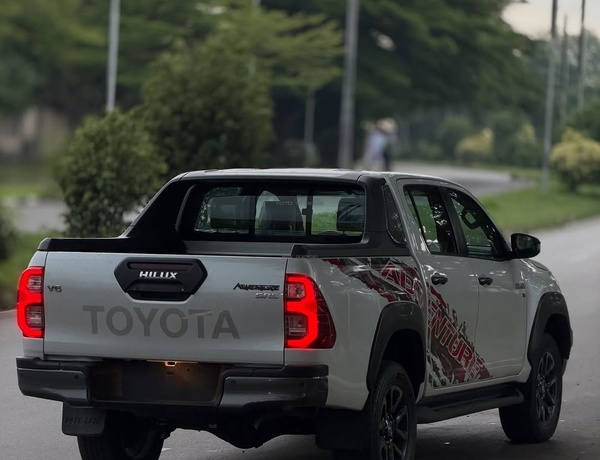 2025 Toyota Hilux SR5 Adventure – Tough, Stylish & Reliable