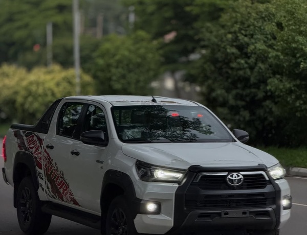 2025 Toyota Hilux SR5 Adventure – Tough, Stylish & Reliable