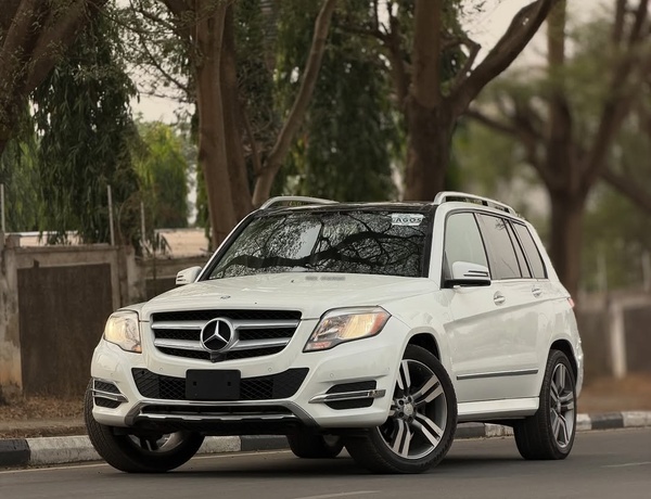 Foreign Used 2014 Mercedes-Benz GLK350 for Sale In Abuja