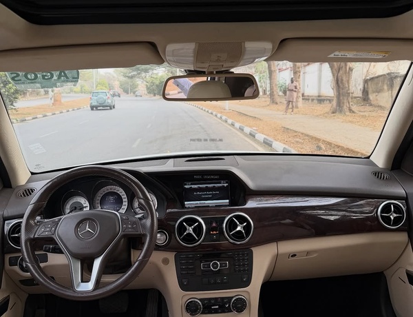 Foreign Used 2014 Mercedes-Benz GLK350 for Sale In Abuja