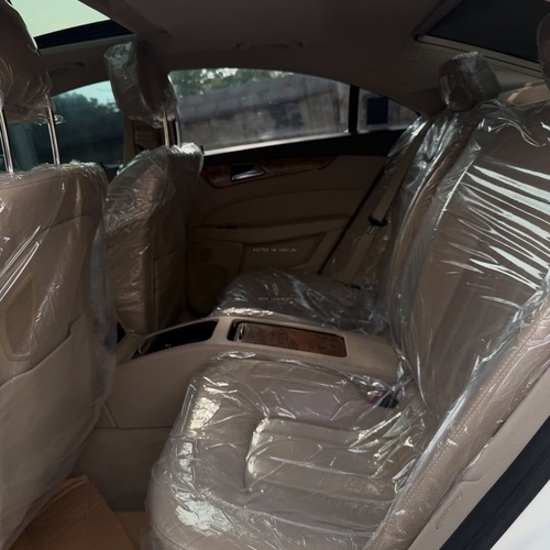 Foreign Used 2012 Mercedes Benz CLS550 for Sale In Abuja