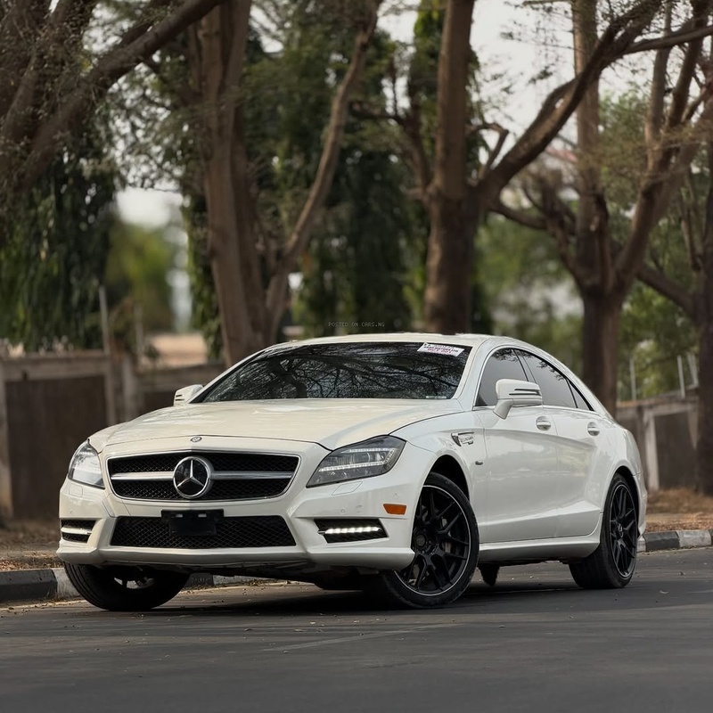 Foreign Used 2012 Mercedes Benz CLS550 for Sale In Abuja image