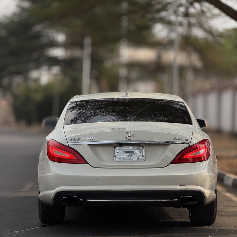 Foreign Used 2012 Mercedes Benz CLS550 for Sale In Abuja image