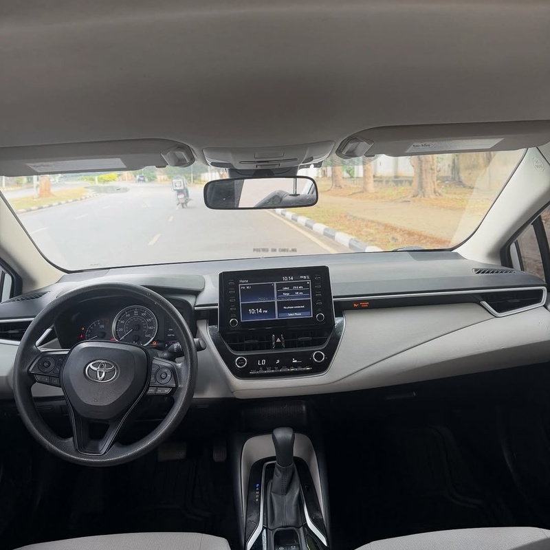 Affordable & Reliable 🚘 Toyota Corolla LE 2019 Available image