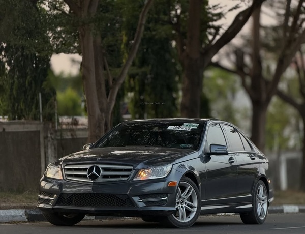 Foreign used Mercedes Benz C300 2013 model for Sale