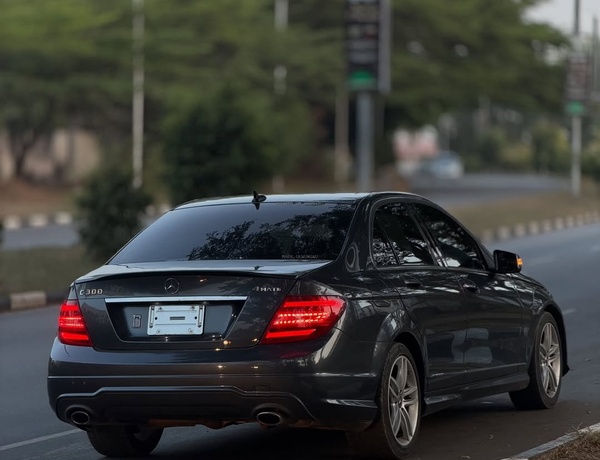 Foreign used Mercedes Benz C300 2013 model for Sale