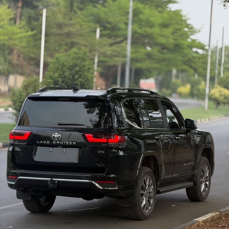ARMORED TOYOTA LAND CRUISER BULLETPROOF 2025 FOR SALE – BRAND NEW, FULL PROTECTION image