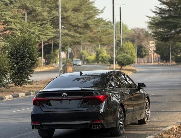 Foreign Used Toyota Avalon  2019 for Sale In Abuja