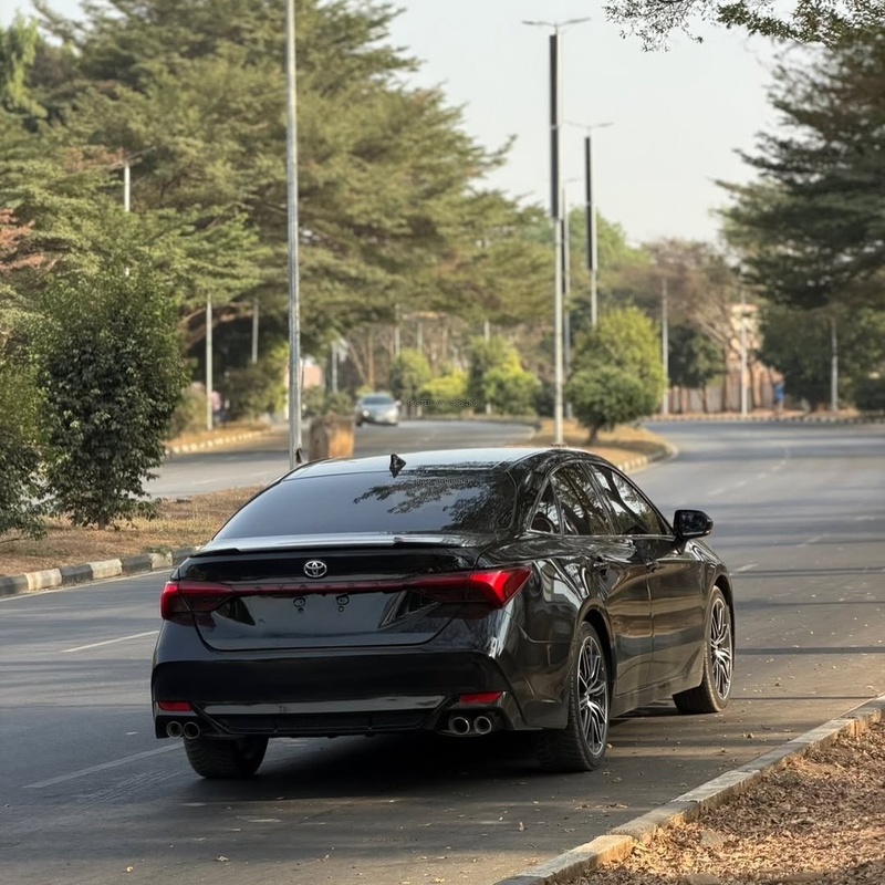 Foreign Used Toyota Avalon  2019 for Sale In Abuja image