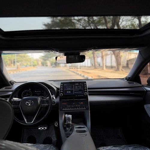 Foreign Used Toyota Avalon  2019 for Sale In Abuja