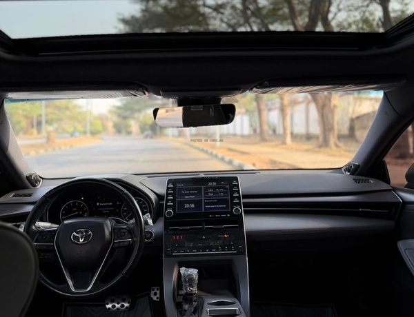 Foreign Used Toyota Avalon  2019 for Sale In Abuja
