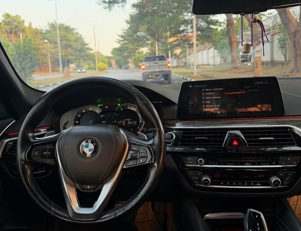  2018 BMW 530i  FOREIGN USED– Clean, Strong & Well Maintained