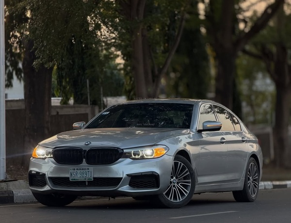  2018 BMW 530i  FOREIGN USED– Clean, Strong & Well Maintained