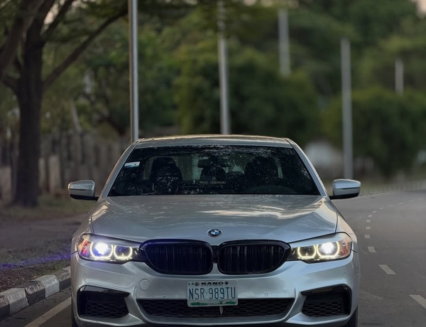  2018 BMW 530i  FOREIGN USED– Clean, Strong & Well Maintained
