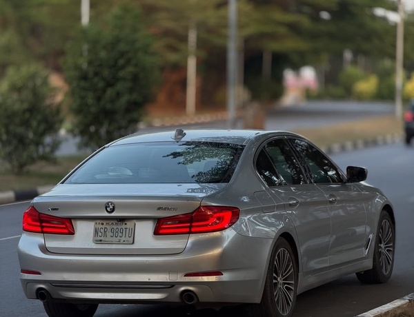  2018 BMW 530i  FOREIGN USED– Clean, Strong & Well Maintained