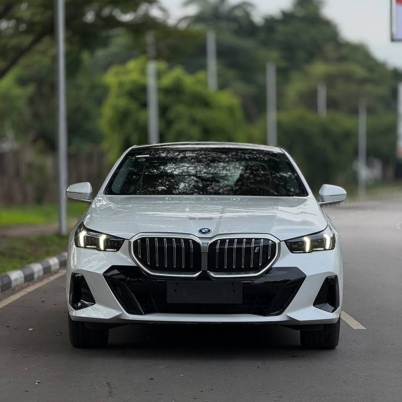 2025 BMW i5 ELECTRIC – FOREIGN USED | NEXT GEN LUXURY EV SEDAN  image