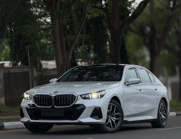 2025 BMW i5 ELECTRIC – FOREIGN USED | NEXT GEN LUXURY EV SEDAN 