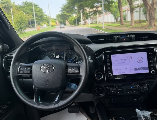 Toyota Hilux SR5 (2026) – Foreign Used In Abuja
