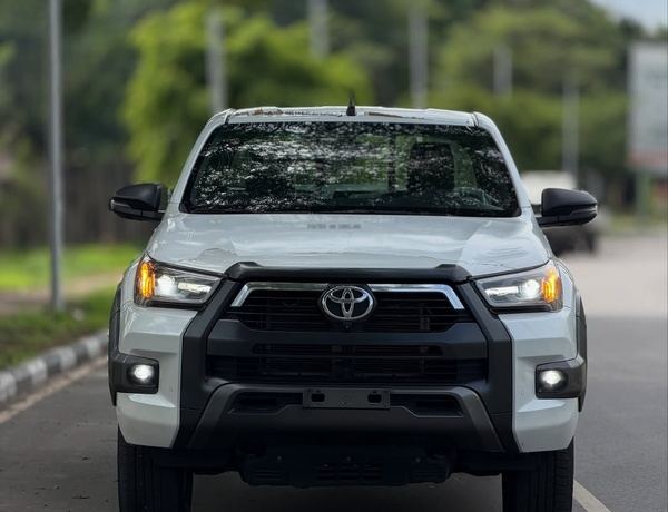 Toyota Hilux SR5 (2026) – Foreign Used In Abuja