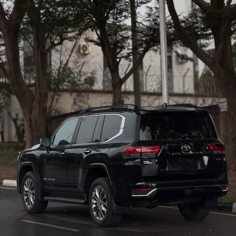 2025 TOYOTA LAND CRUISER – BRAND NEW | FULL SIZE LUXURY SUV image