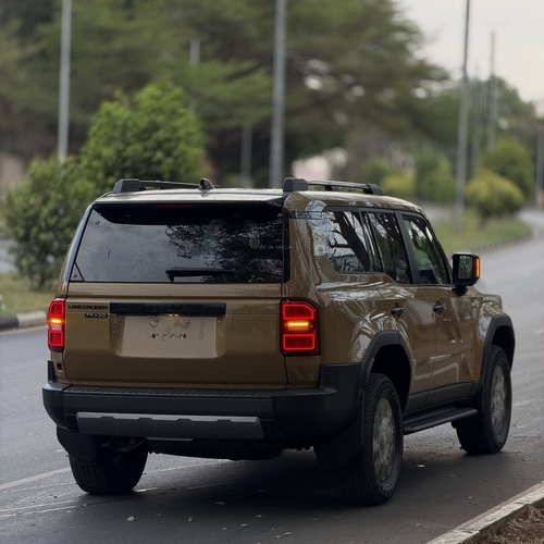 BRAND NEW TOYOTA LAND CRUISER 2025– ZERO MILEAGE, FULL OPTION