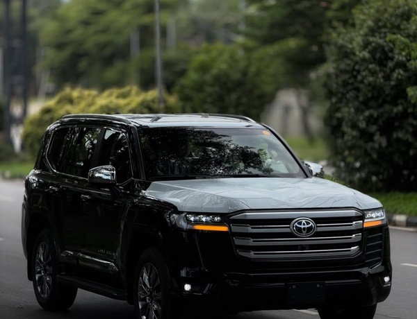  Toyota Land Cruiser (2026)  Brand New – Limited Stock Available