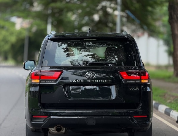  Toyota Land Cruiser (2026)  Brand New – Limited Stock Available
