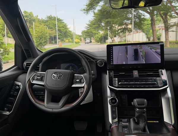  Toyota Land Cruiser (2026)  Brand New – Limited Stock Available
