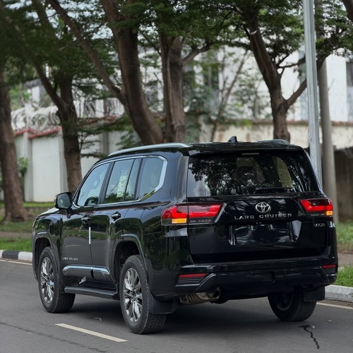  Toyota Land Cruiser (2026)  Brand New – Limited Stock Available