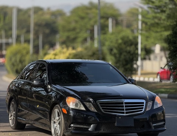 MERCEDES BENZ E350 2012 MODEL FOR SALE IN ABUJA