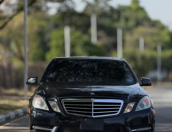 MERCEDES BENZ E350 2012 MODEL FOR SALE IN ABUJA