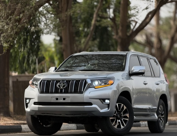 FOREIGN USED TOYOTA LAND CRUISER PRADO 2018 FOR SALE IN ABUJA