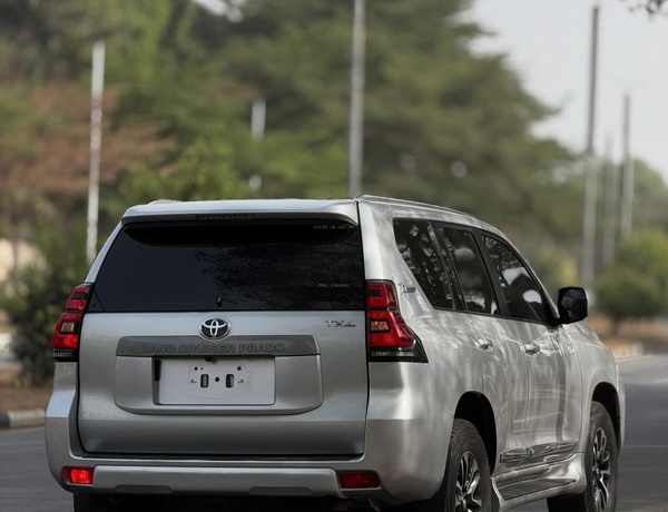 FOREIGN USED TOYOTA LAND CRUISER PRADO 2018 FOR SALE IN ABUJA