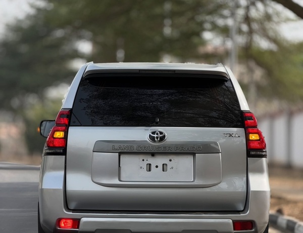 FOREIGN USED TOYOTA LAND CRUISER PRADO 2018 FOR SALE IN ABUJA