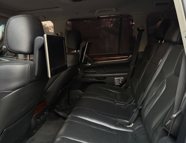 Unregistered 2022 Lexus LX570 for Sale In Abuja