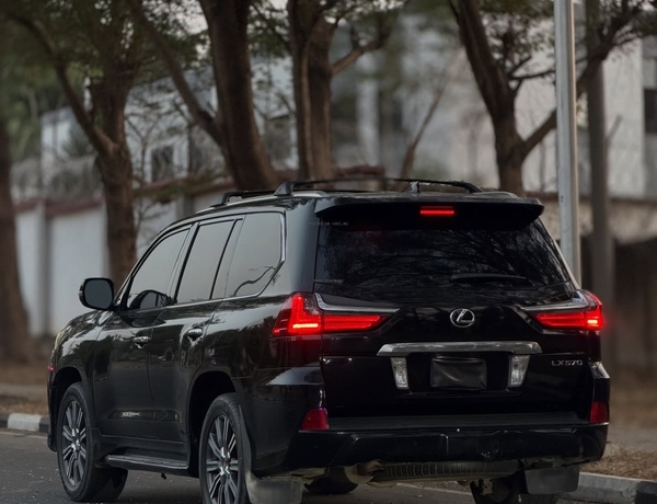 Unregistered 2022 Lexus LX570 for Sale In Abuja