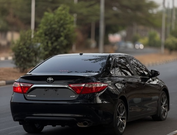 Foreign Used 2017 Toyota Camry XSE for Sale In Abuja
