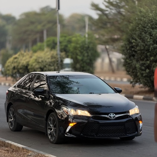 Foreign Used 2017 Toyota Camry XSE for Sale In Abuja