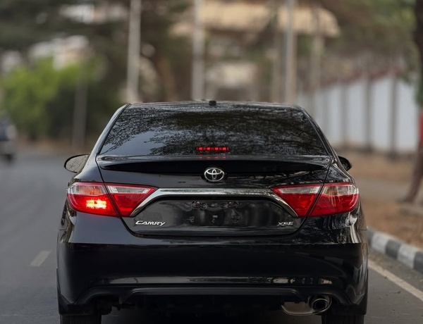 Foreign Used 2017 Toyota Camry XSE for Sale In Abuja