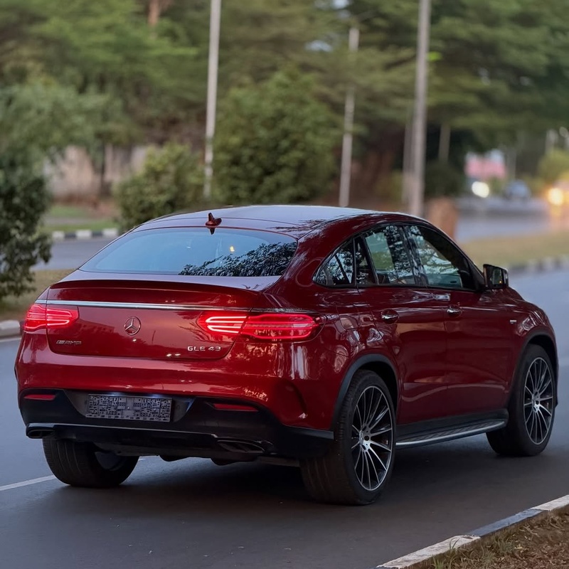 2018 MERCEDES-BENZ GLE43 AMG COUPE  FOREIGN USED – Very Sharp Interior & Exterior image
