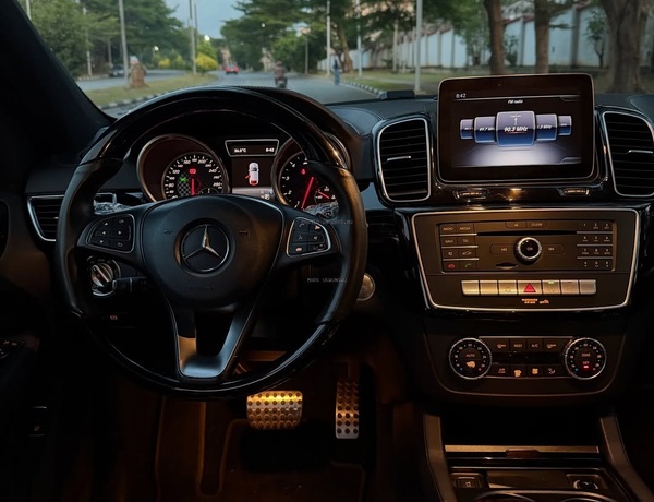2018 MERCEDES-BENZ GLE43 AMG COUPE  FOREIGN USED – Very Sharp Interior & Exterior