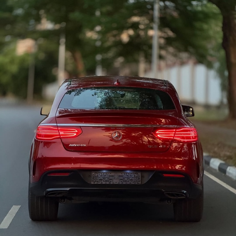 2018 MERCEDES-BENZ GLE43 AMG COUPE  FOREIGN USED – Very Sharp Interior & Exterior image
