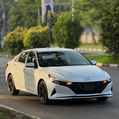 2022 HYUNDAI ELANTRA GT – FOREIGN USED | SPORT HATCHBACK