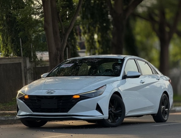 2022 HYUNDAI ELANTRA GT – FOREIGN USED | SPORT HATCHBACK