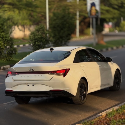 2022 HYUNDAI ELANTRA GT – FOREIGN USED | SPORT HATCHBACK