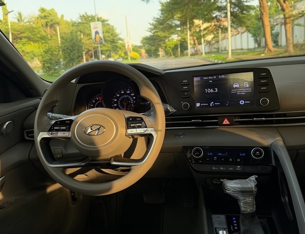2022 HYUNDAI ELANTRA GT – FOREIGN USED | SPORT HATCHBACK