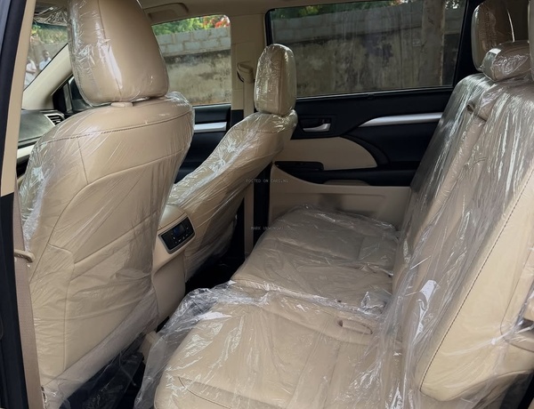 2016 TOYOTA HIGHLANDER XLE – FOREIGN USED – Luxury Family SUV, No Fault